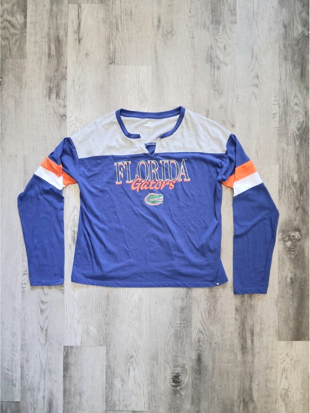Fanatics Florida Gators Women's XL Blue & Grey Retro Long Sleeve V-Neck Shirt